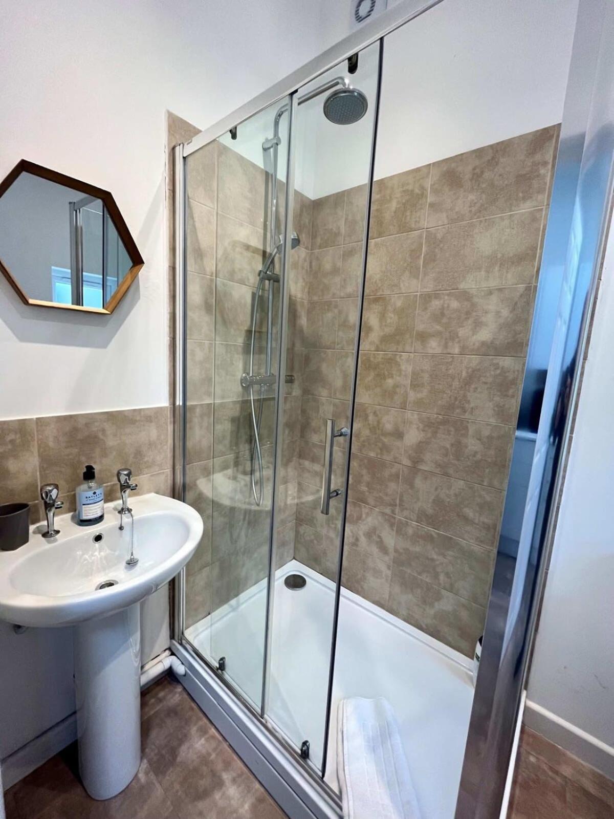 Cosy 2 Bedroom Victorian Townhouse In The Town Centre Bury St. Edmunds Exterior photo