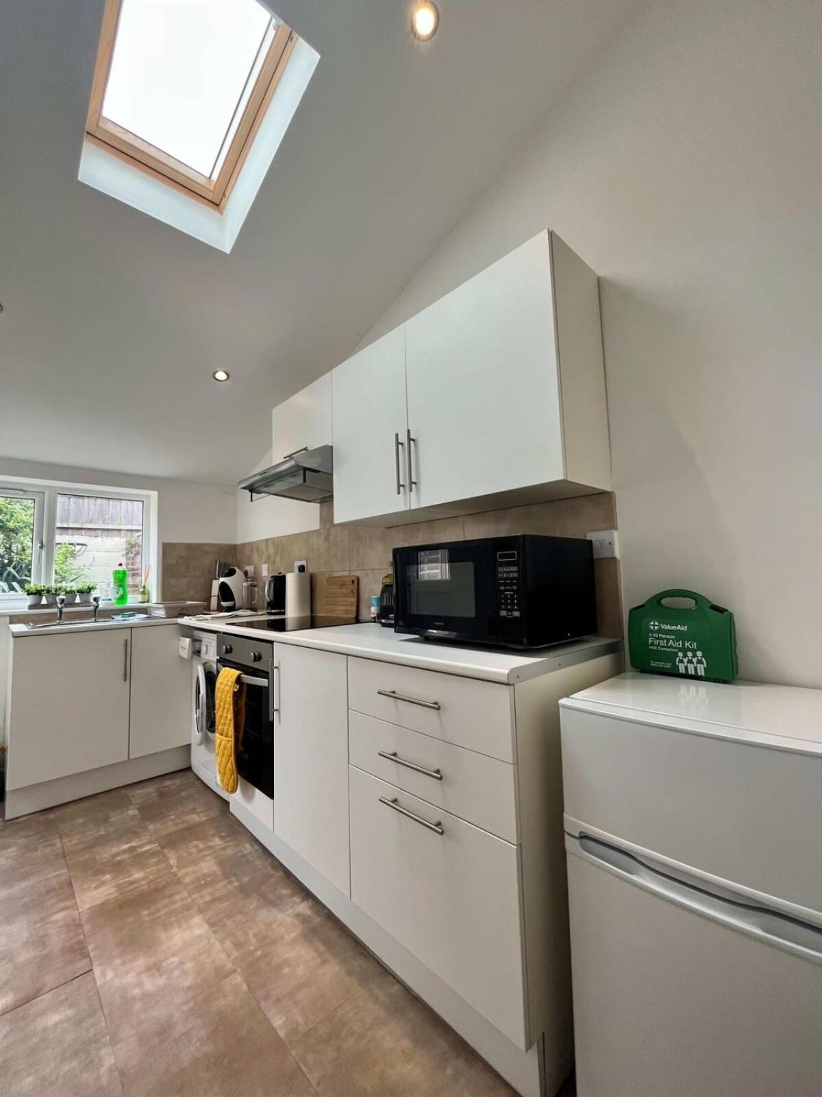 Cosy 2 Bedroom Victorian Townhouse In The Town Centre Bury St. Edmunds Exterior photo
